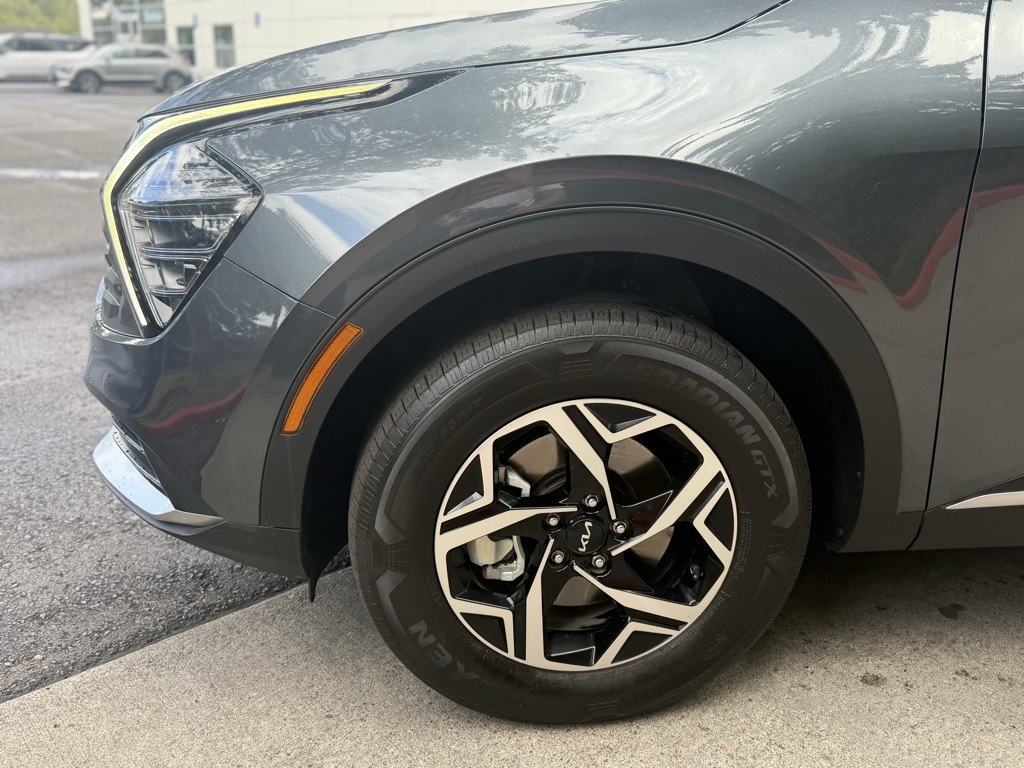 2024 Kia Sportage LX photo 7