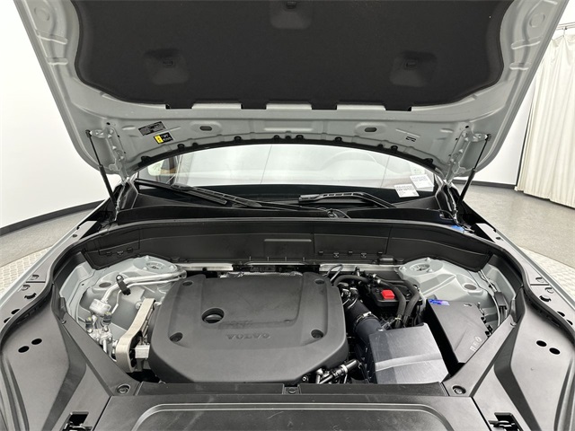 2025 Volvo XC90 AWD Plus photo 15