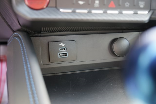 2025 FORD MUSTANG - Image 39