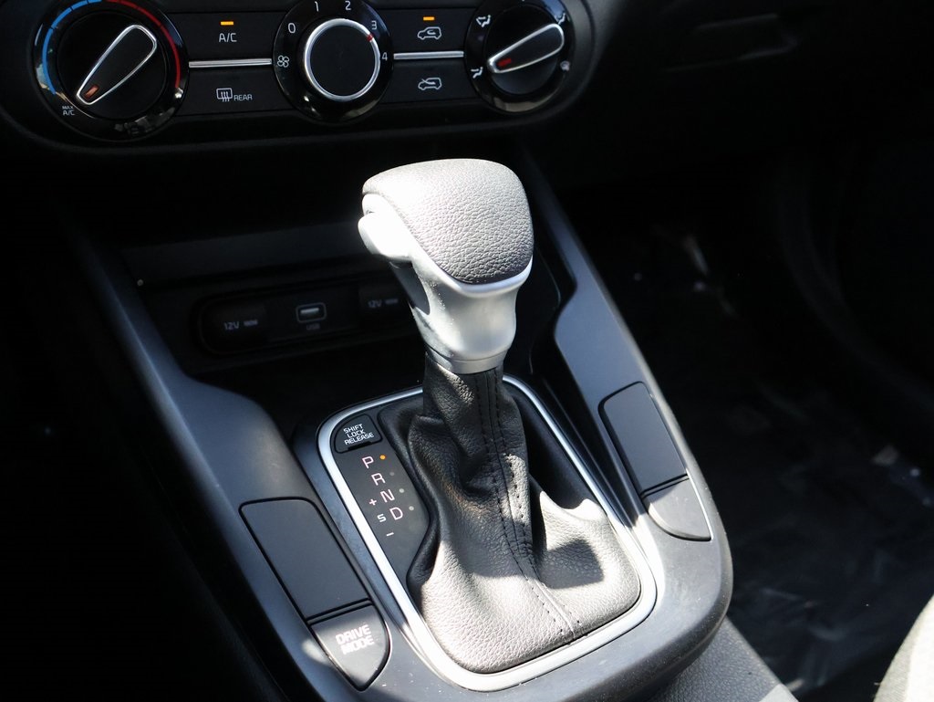 2022 Kia Soul LX photo 31