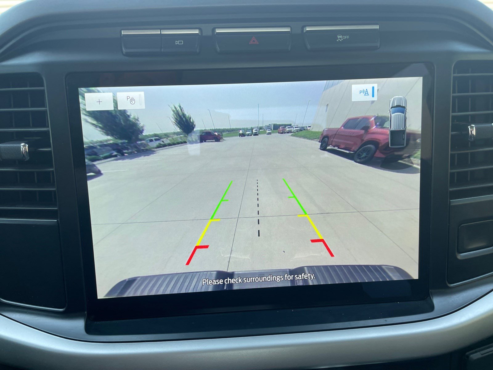 2022 Ford F-150 XLT photo 17