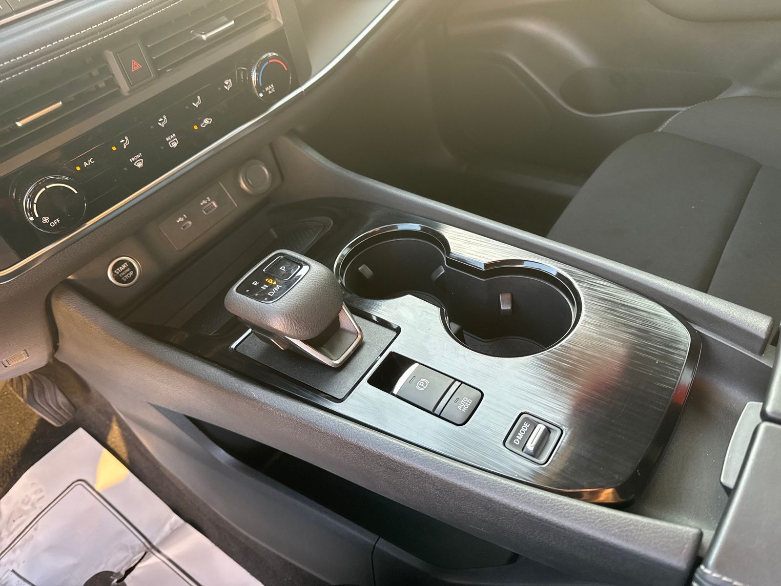 2023 Nissan Rogue S photo 18
