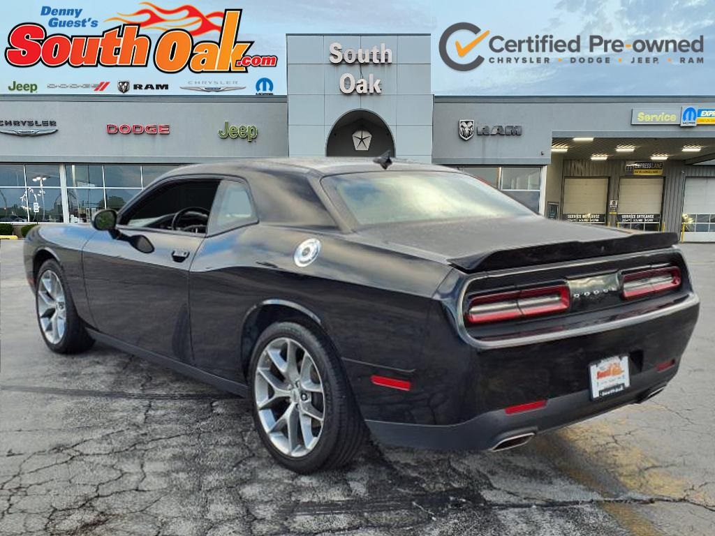 2022 Dodge Challenger SXT photo 4