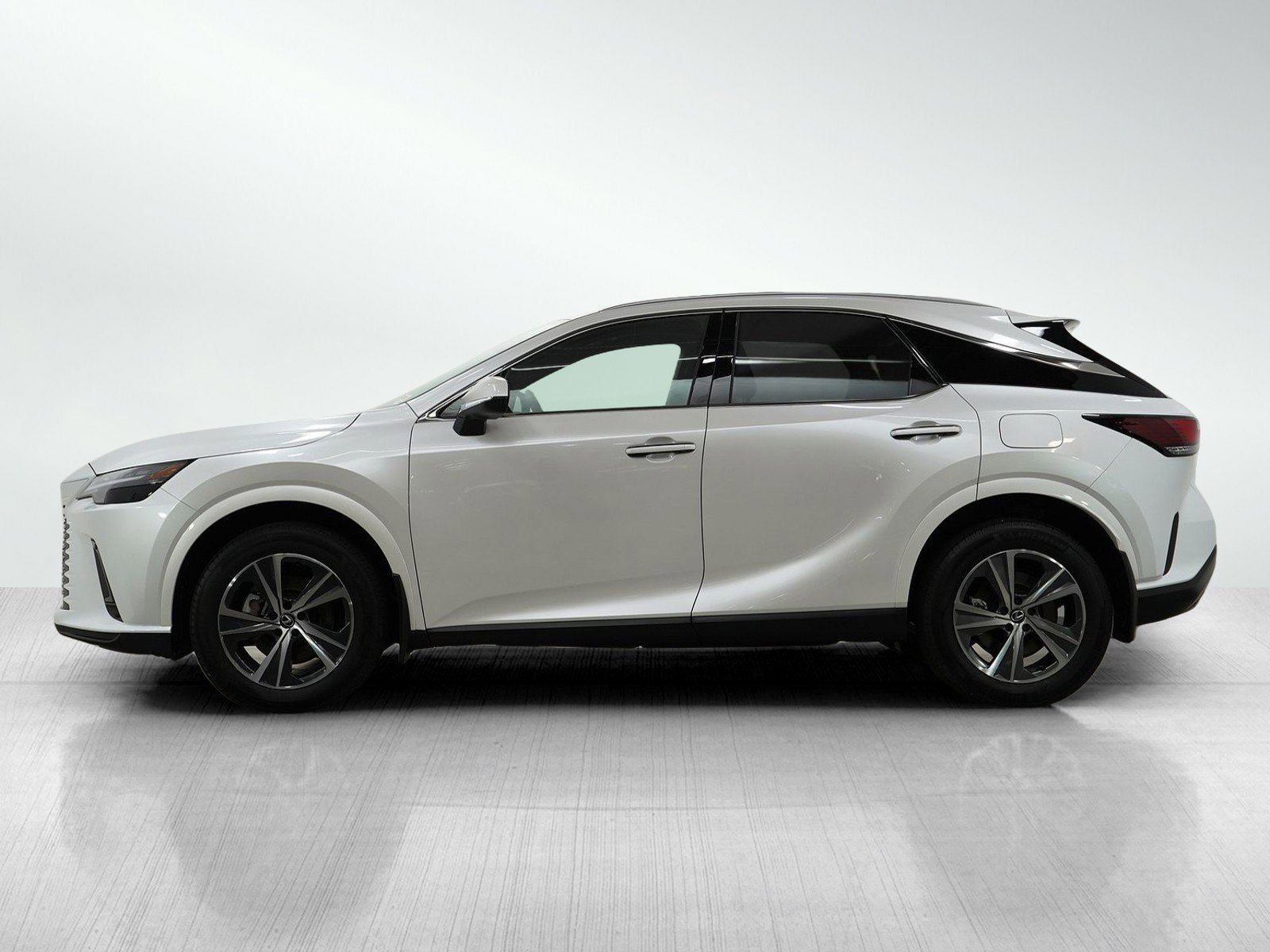 Used 2024 Lexus RX Hybrid 350h with VIN 2T2BBMCA5RC051622 for sale in Bloomington, Minnesota