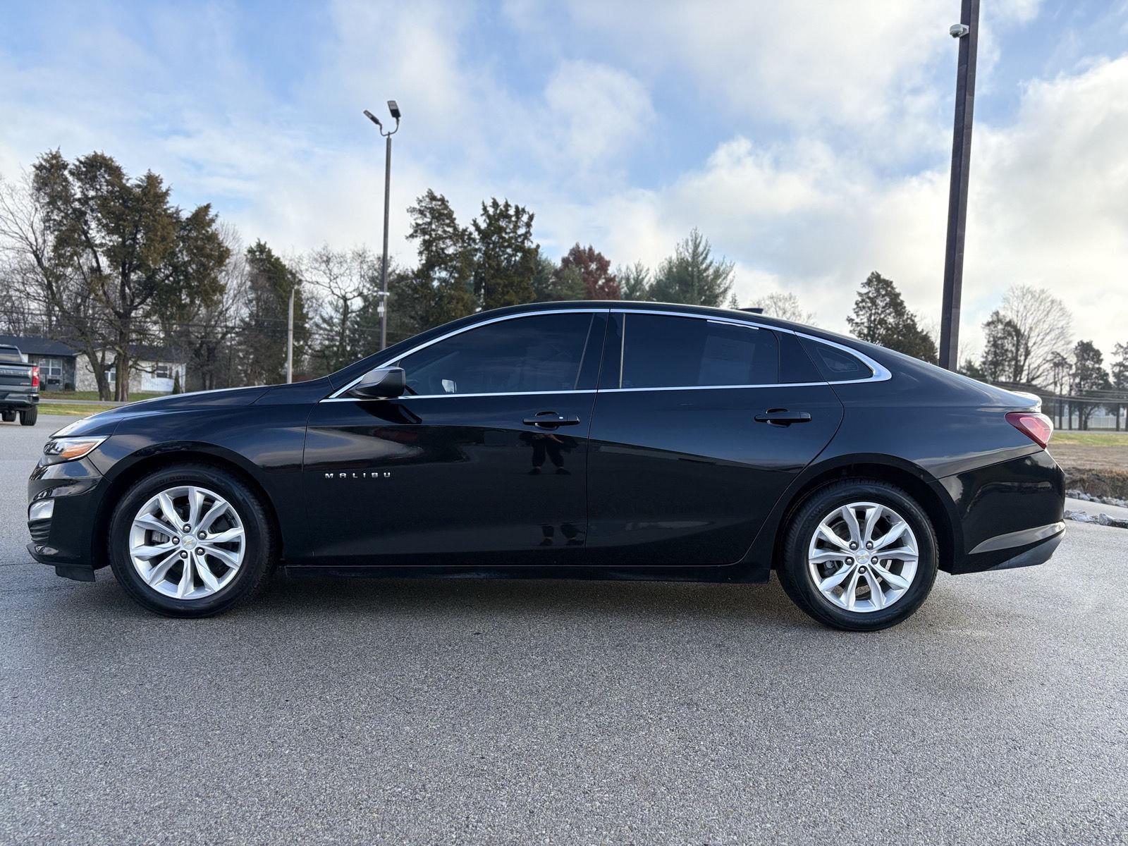 2021 Chevrolet Malibu 1LT photo 3