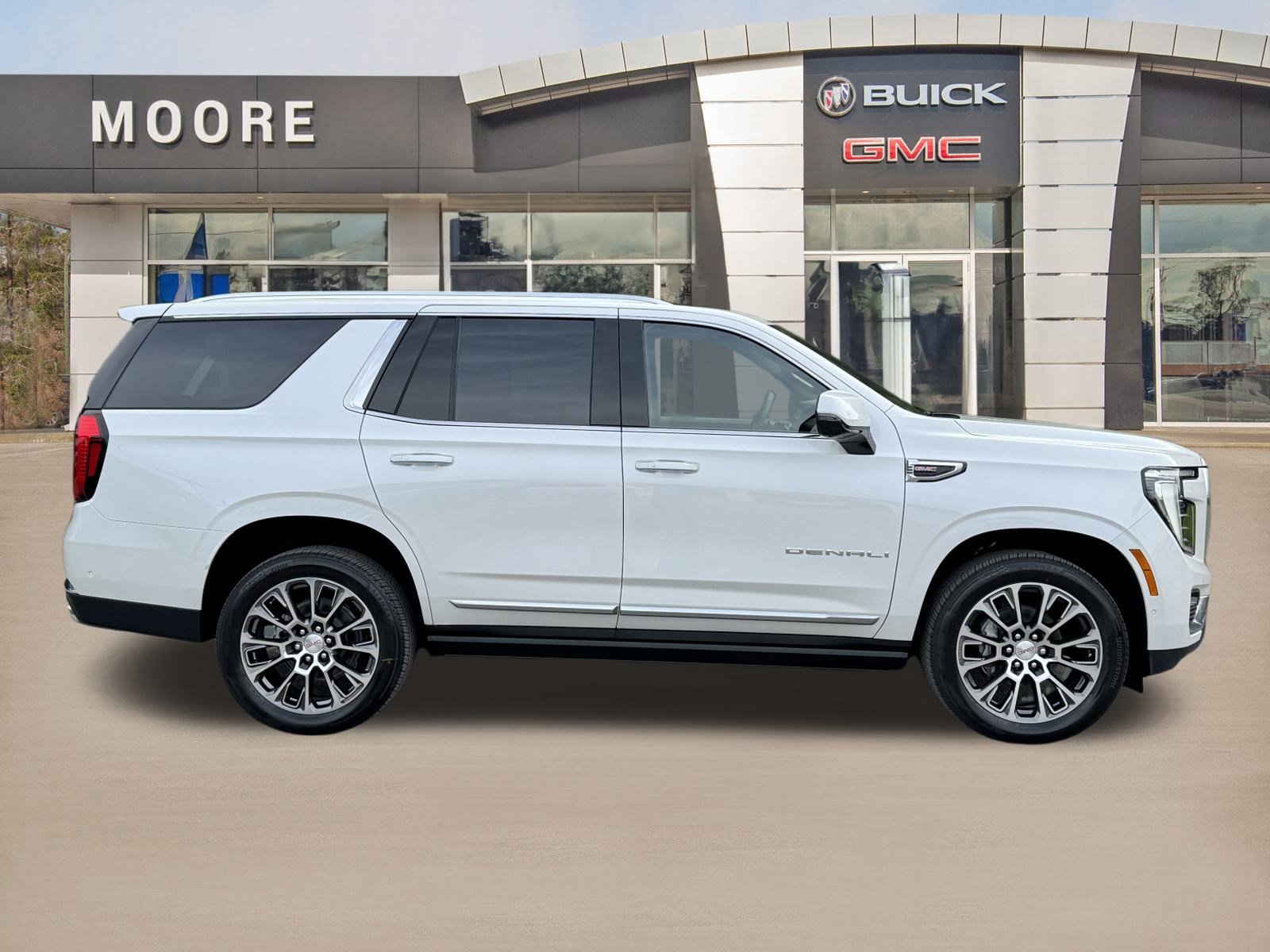 2025 Gmc Yukon Denali photo 3