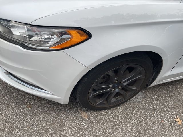 2018 Ford Fusion SE photo 4