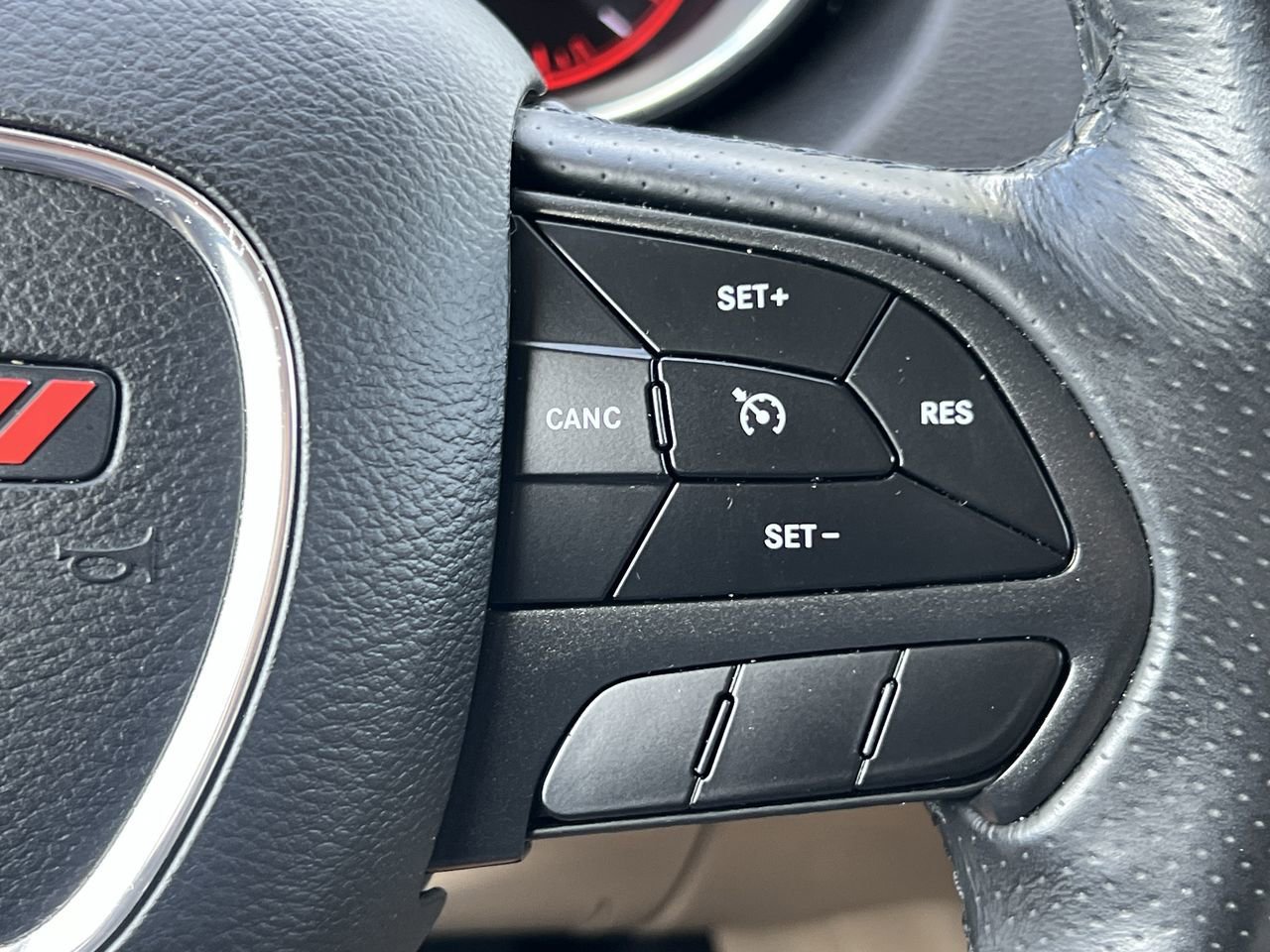 2018 Dodge Durango SXT Sport photo 26