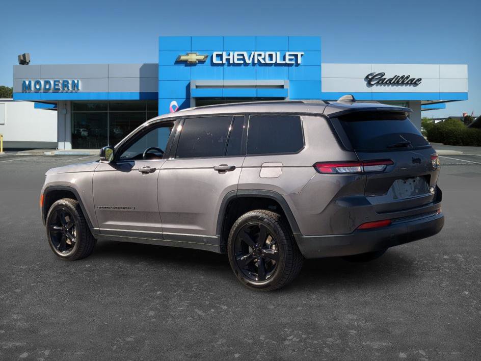 2023 Jeep Grand Cherokee Altitude photo 2