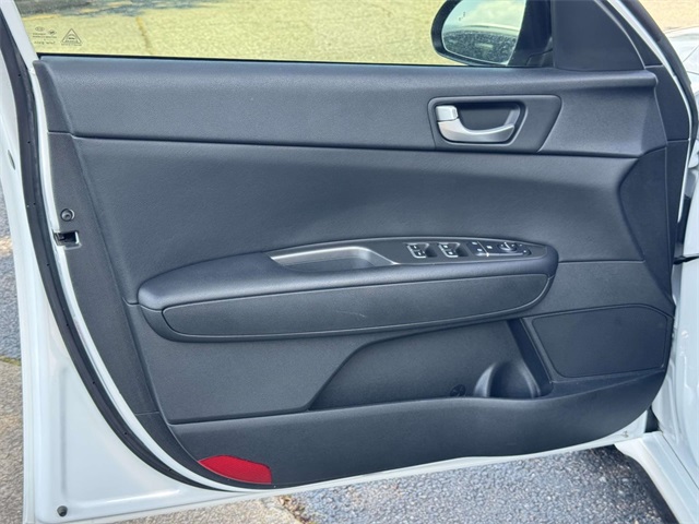 2020 Kia Optima SE photo 26