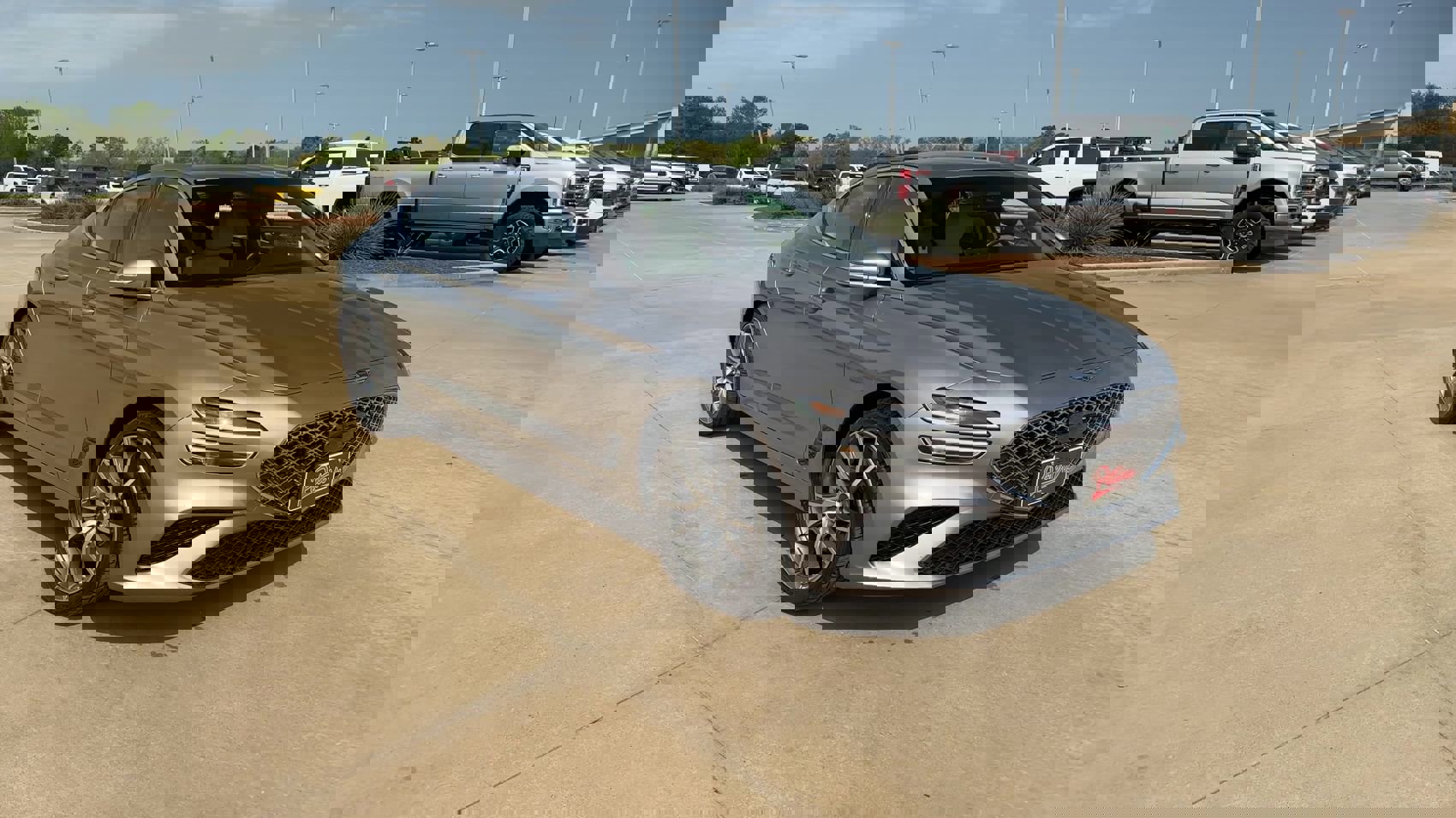 2024 Genesis G70 2.5T photo 2