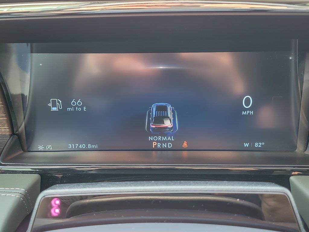 2022 Lincoln Navigator Black Label photo 12