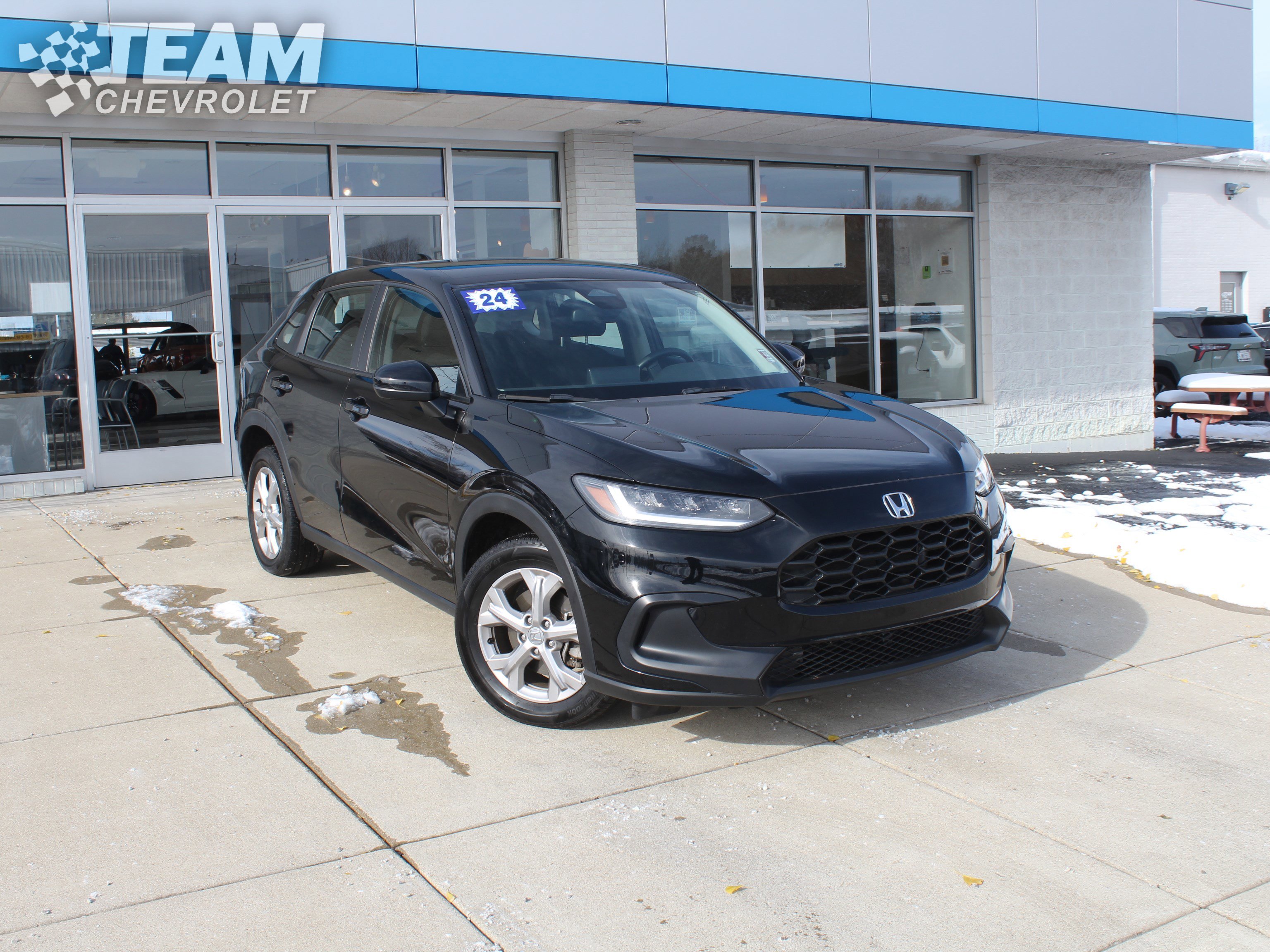 2024 Honda HR-V LX photo 2