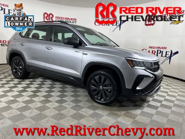 2024 Volkswagen Taos S's photo