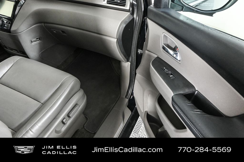 2016 Honda Odyssey EX-L photo 22