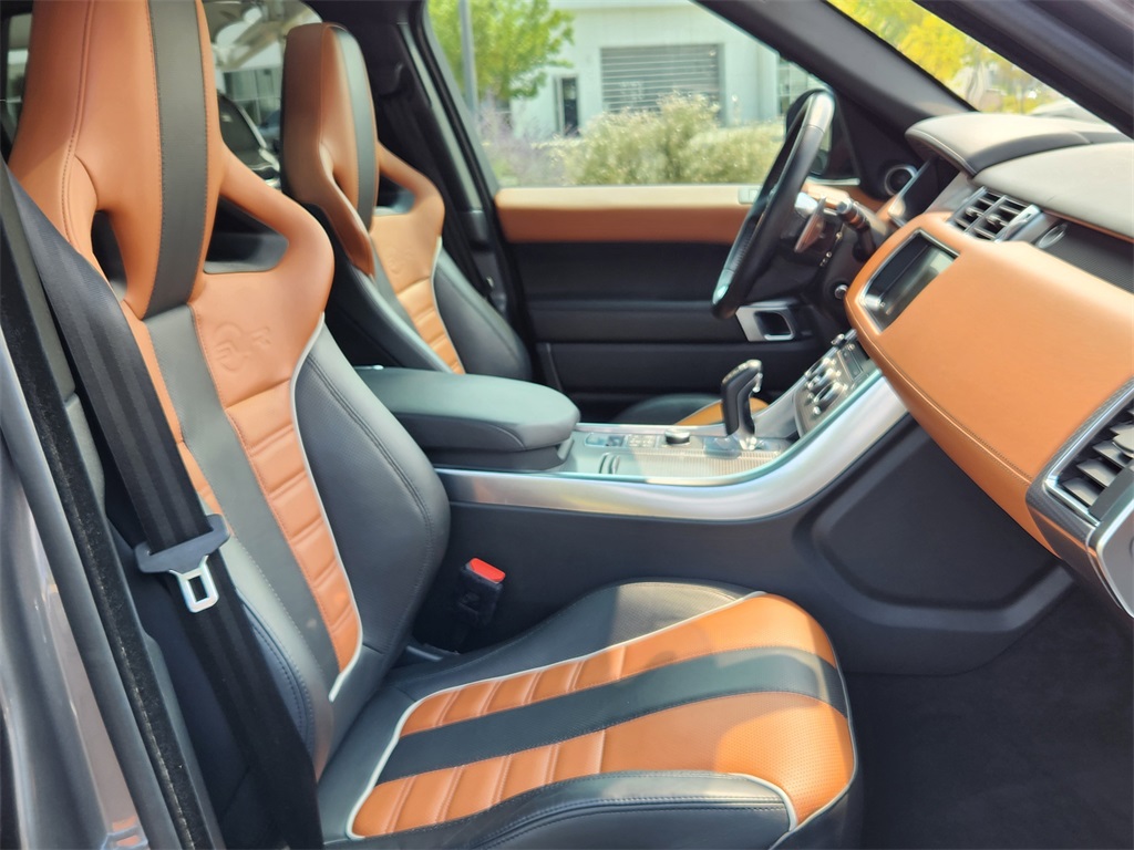 2017 Land Rover Range Rover Sport SVR photo 18