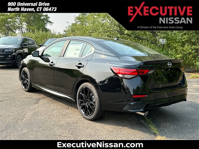 2025 Nissan Sentra SR photo 3