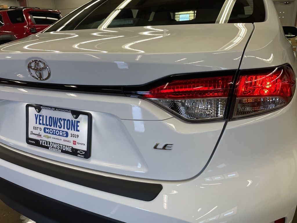 2025 Toyota Corolla LE photo 29