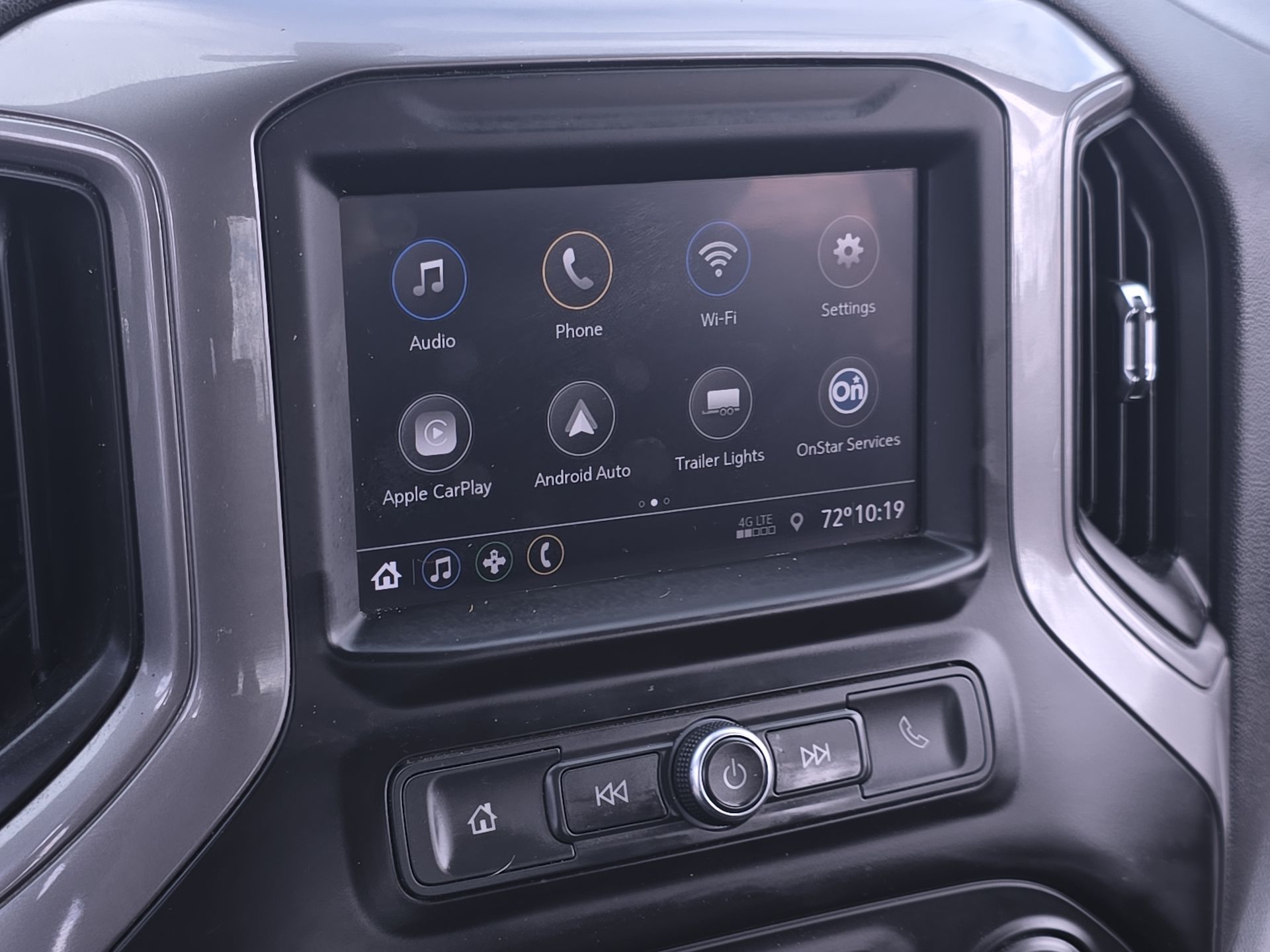 2020 Chevrolet Silverado 1500 Custom photo 12
