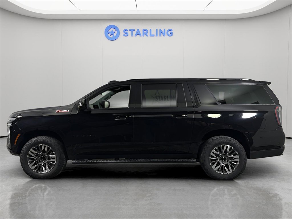 2025 Chevrolet Suburban Z71 photo 2