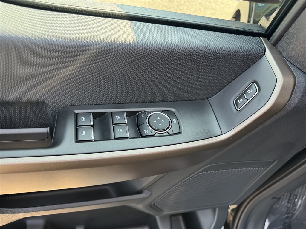 2025 Ford F-150 STX photo 18