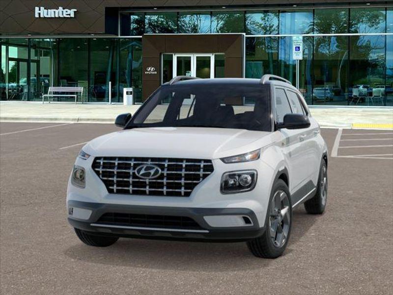 2026 Hyundai Venue SEL photo 4