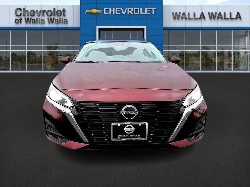 2024 Nissan Altima 2.5 SV photo 2