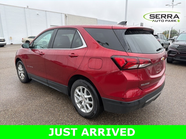 2024 Chevrolet Equinox LT photo 4