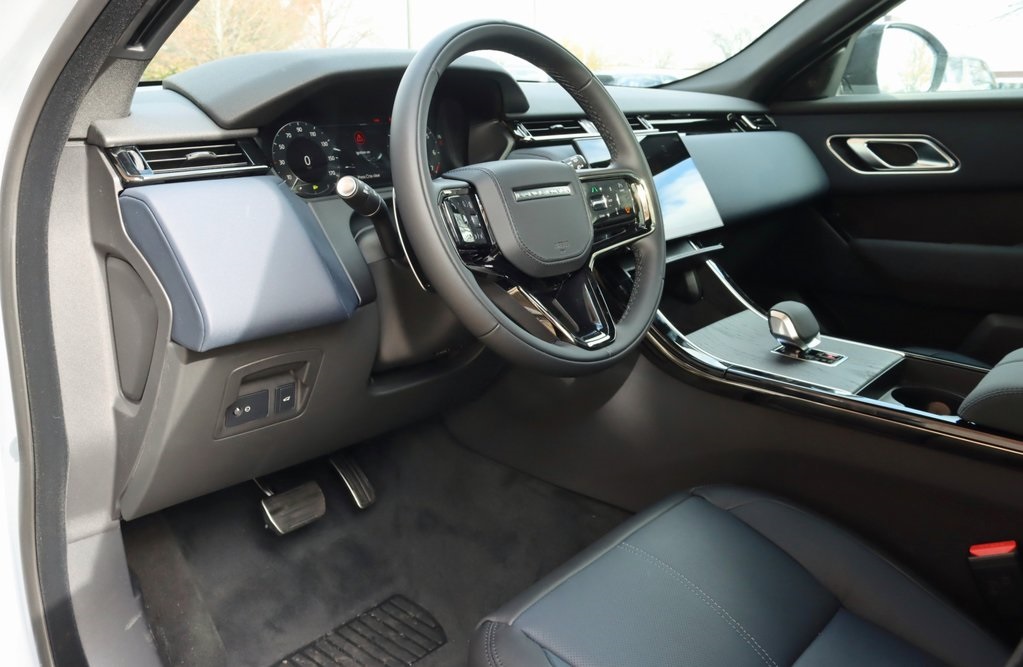 2025 LAND ROVER RANGE ROVER VELAR - Image 12