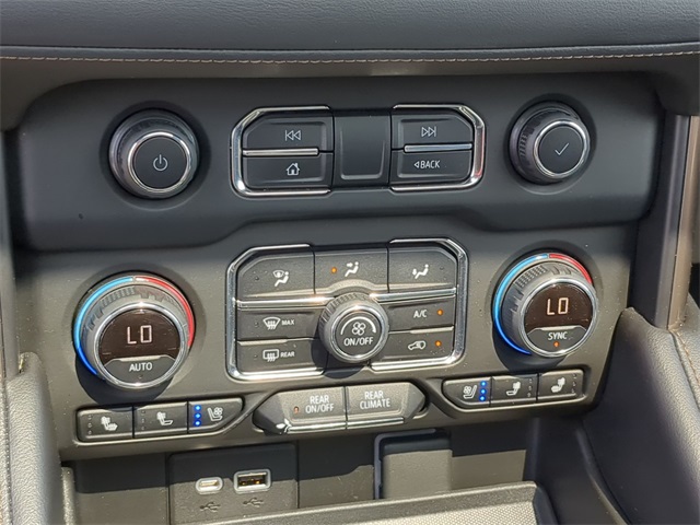 2021 Chevrolet Tahoe High Country photo 19
