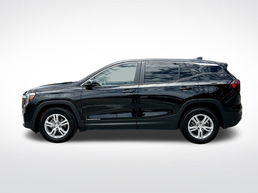 2024 Gmc Terrain SLE photo 3
