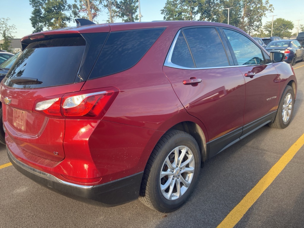 2019 Chevrolet Equinox LT photo 4