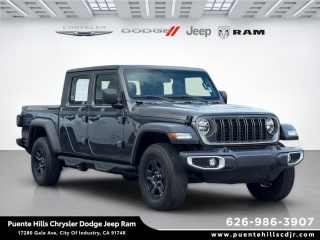 2024 Jeep Gladiator Sport's photo