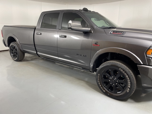 2022 Ram 3500 Laramie photo 9