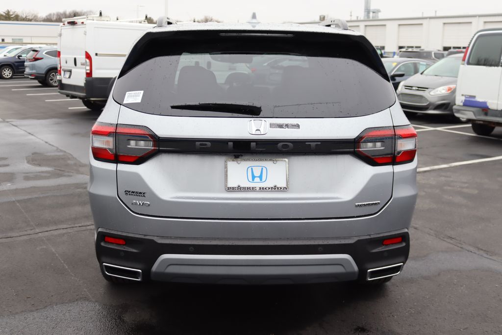 2025 Honda Pilot Touring photo 3