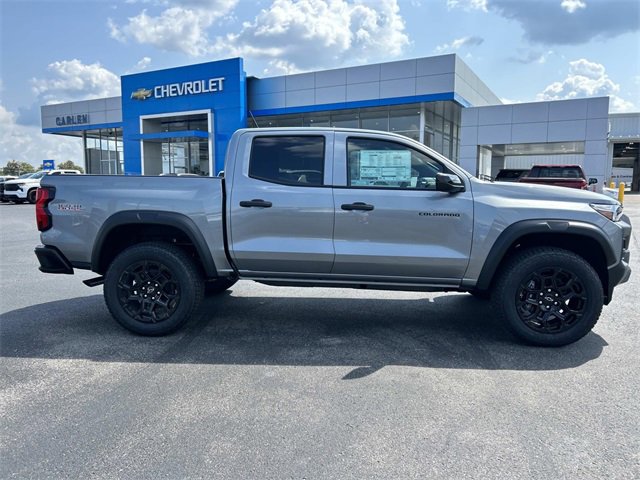 2026 Chevrolet Colorado Trail Boss photo 3