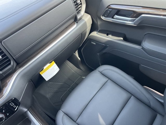 2025 Chevrolet Silverado 1500 RST photo 15