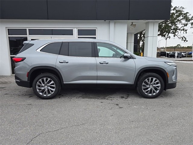 2025 Buick Enclave Preferred photo 4