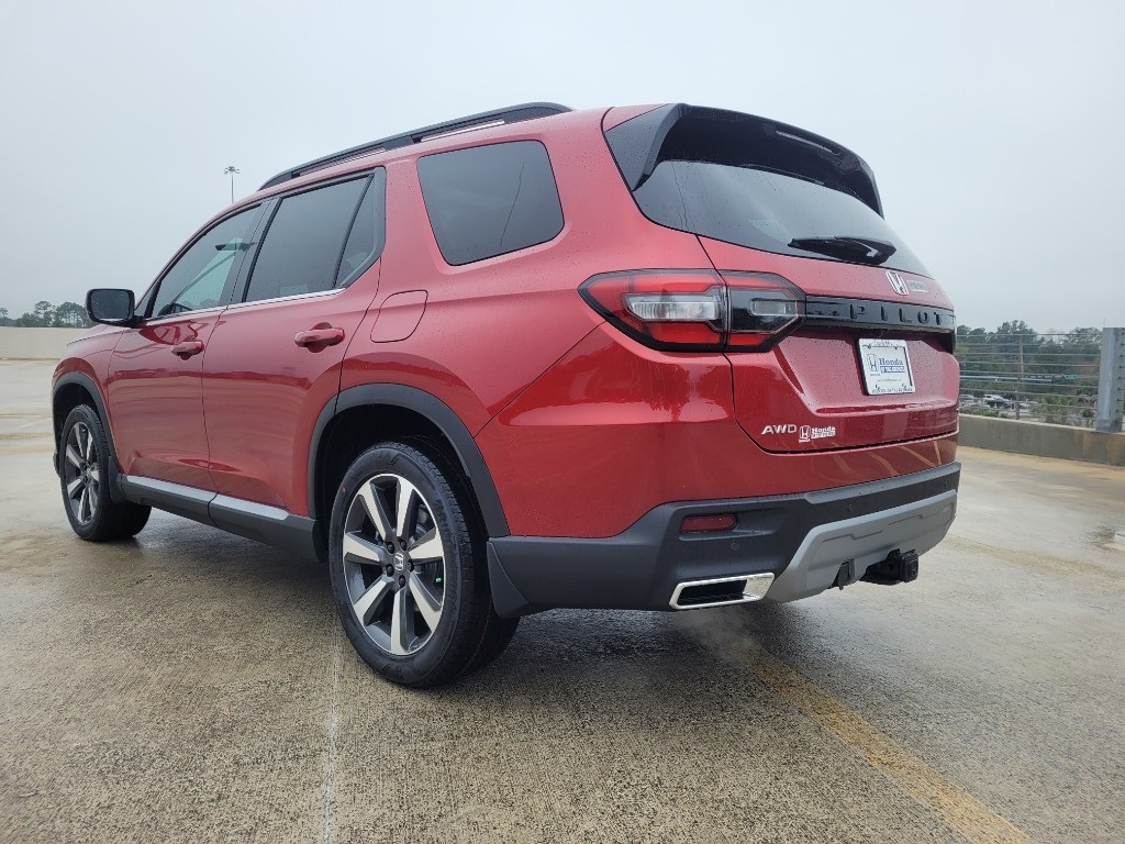 2025 Honda Pilot Touring photo 4