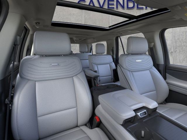 2025 Ford Expedition Platinum MAX photo 8