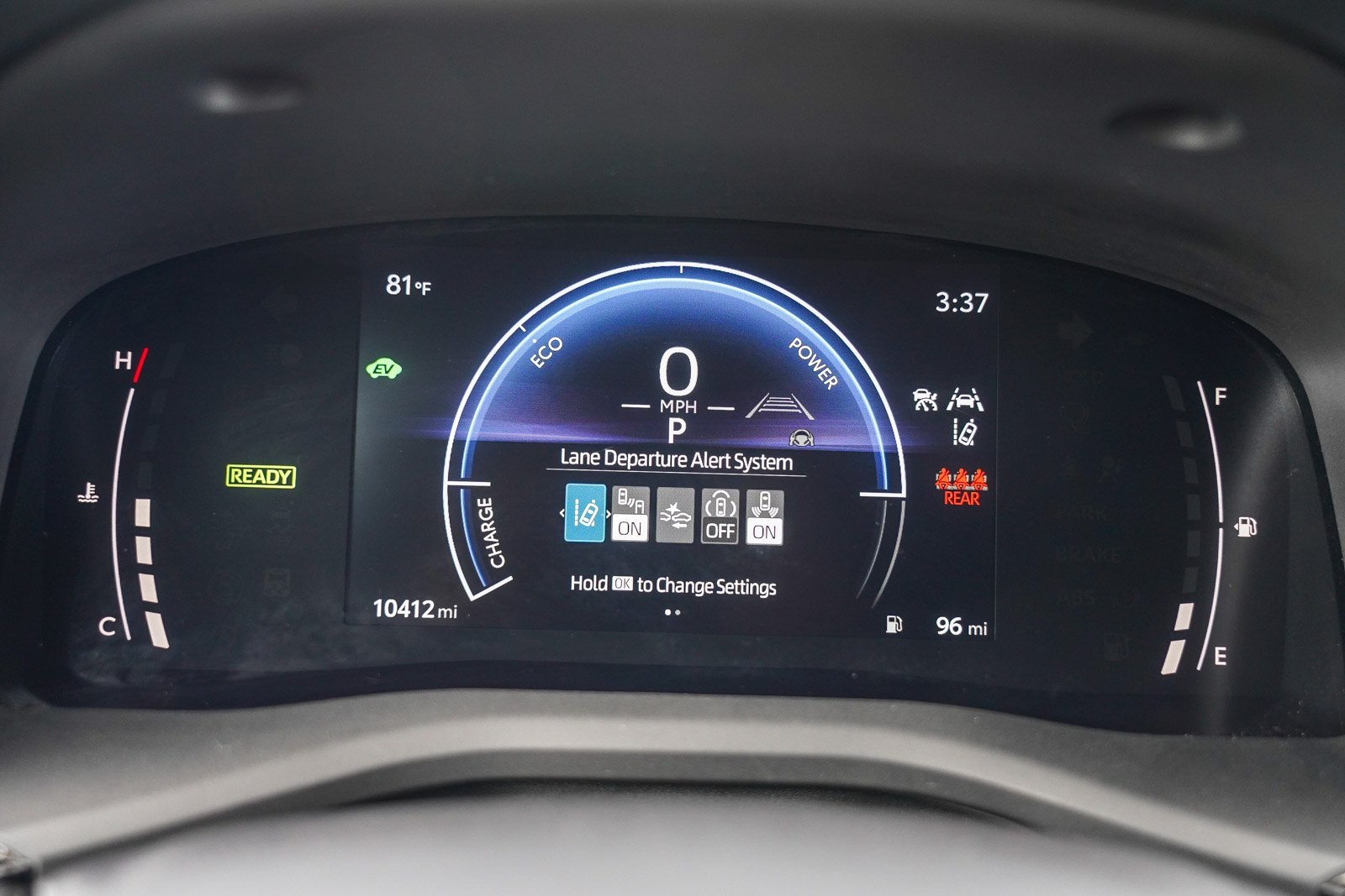 2025 Toyota Camry SE photo 15