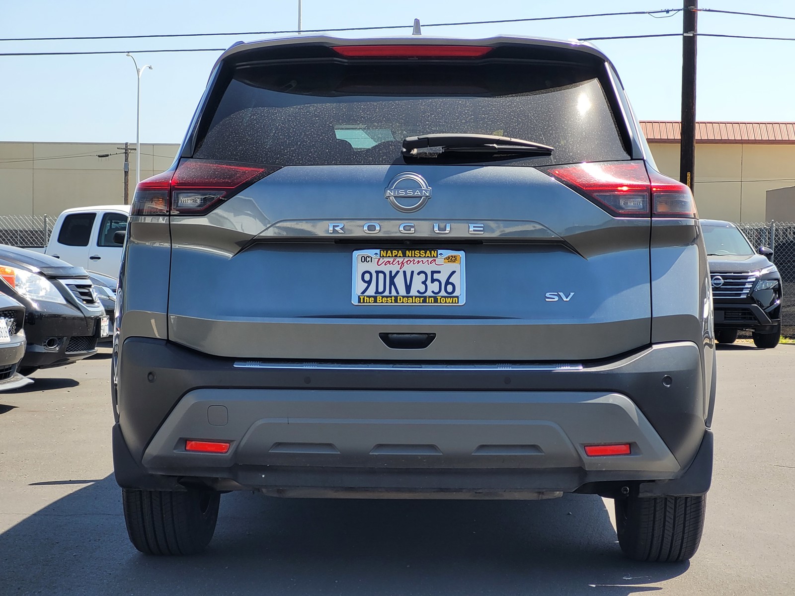 2023 Nissan Rogue SV photo 3