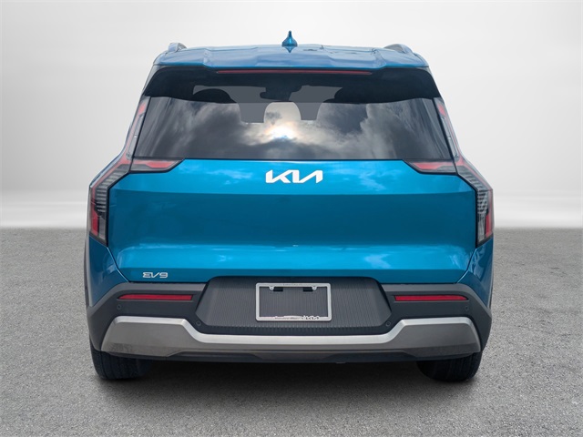 2026 Kia EV9 Wind photo 4