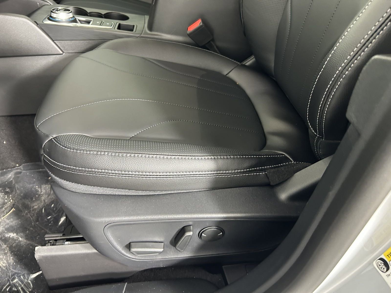 2025 Ford Escape photo 19