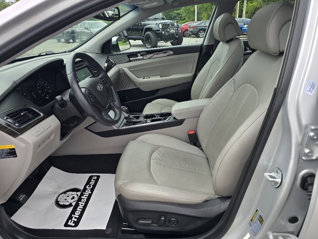 2017 Hyundai Sonata Limited photo 3