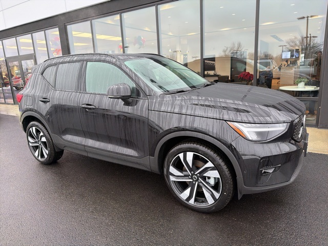 2026 Volvo XC40 Plus's photo