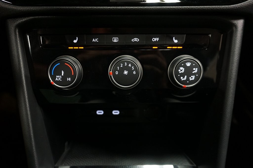 2025 Volkswagen Taos S photo 15