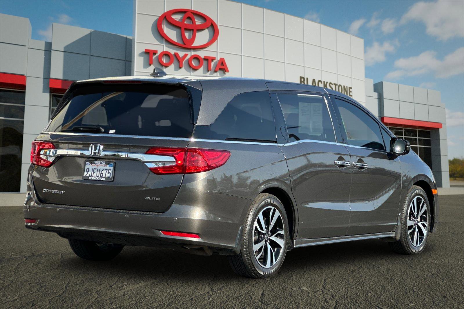 2020 Honda Odyssey Elite photo 3