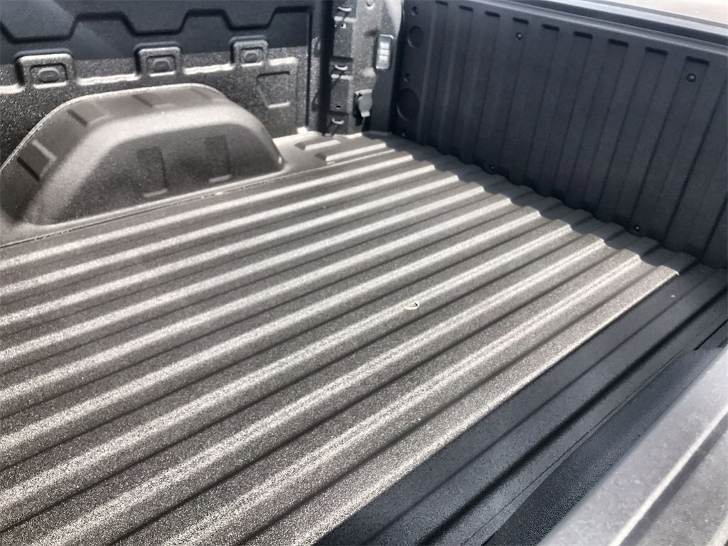 2025 Chevrolet Silverado 1500 LT photo 22