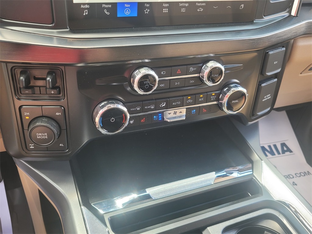 2025 Ford F-250 Lariat photo 21